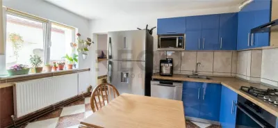 RECO Casa 4 camere, zona centrala Oradea, aproape de Piata Unirii - foto 8