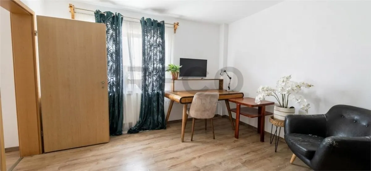 RECO Casa 4 camere, zona centrala Oradea, aproape de Piata Unirii - foto 9
