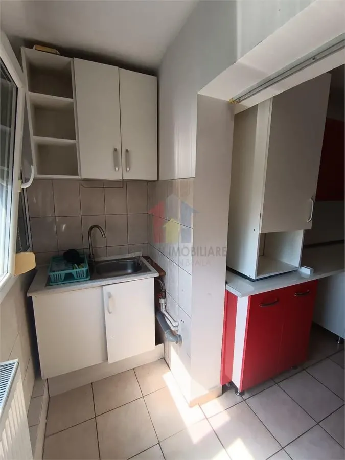 Ap 2 Camere, etaj Intermediar in bloc cu Lift-58 mp - foto 8