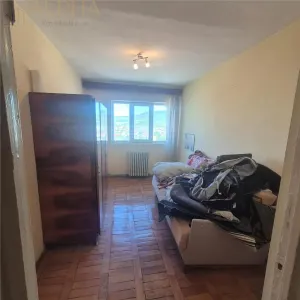 Apartament 4 camere – Str. Florilor, Bistrita , Jud B-N - foto 3