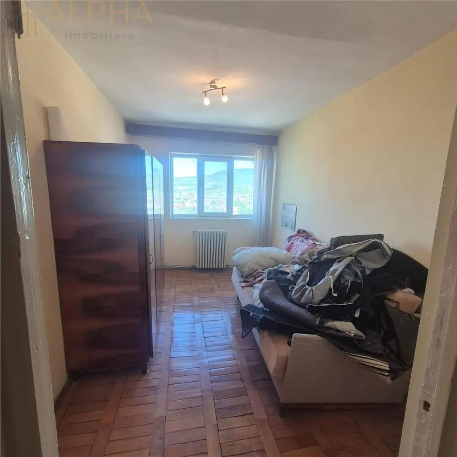 Apartament 4 camere – Str. Florilor, Bistrita , Jud B-N - foto 3