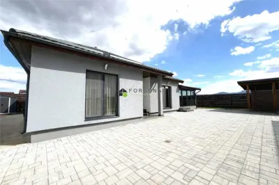 Casa moderna,  singura in curte - Izvor - foto 27
