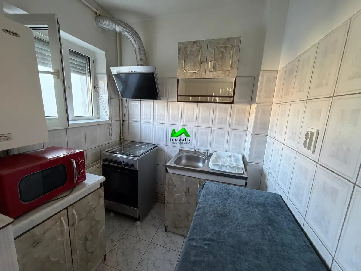 Garsoniera de inchiriat Sibiu Vasile Aaron - foto 4