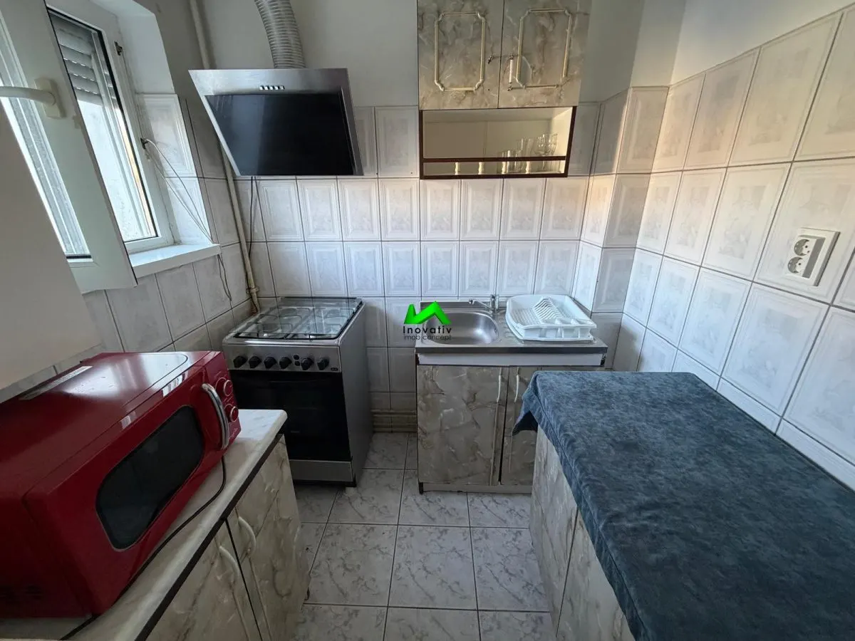 Garsoniera de inchiriat Sibiu Vasile Aaron - foto 6