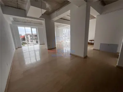 Inchiriere - Copou - Spatiu comercial 108mp Azimut - foto 4