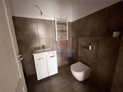 Inchiriere - Copou - Spatiu comercial 108mp Azimut - foto 11