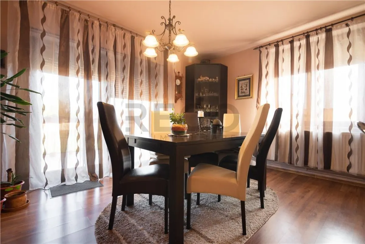 RECO Casa P+M cu 4 camere+living+loc de luat masa in Santion - foto 15