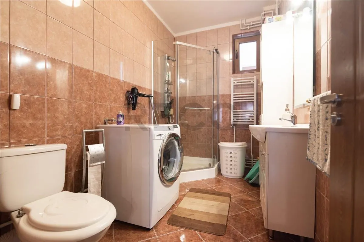 RECO Casa P+M cu 4 camere+living+loc de luat masa in Santion - foto 17