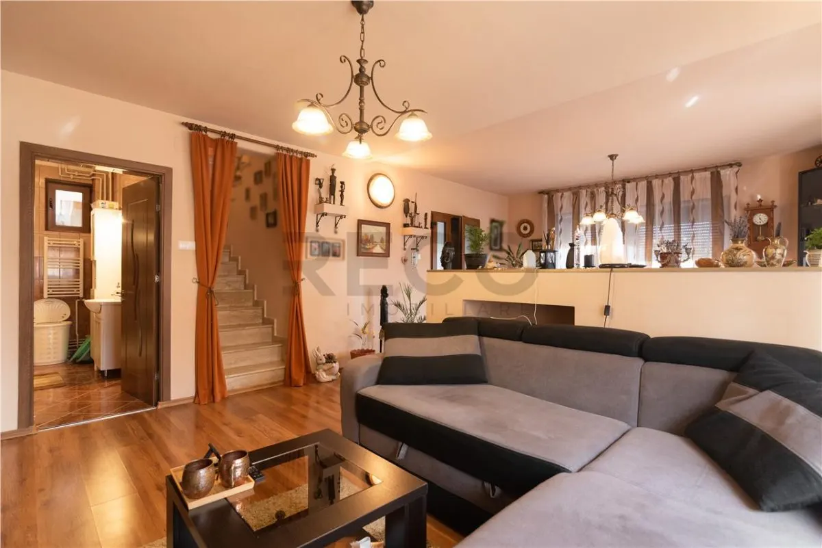 RECO Casa P+M cu 4 camere+living+loc de luat masa in Santion - foto 3
