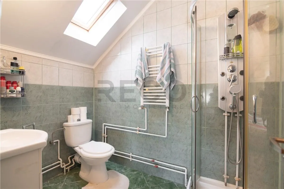 RECO Casa P+M cu 4 camere+living+loc de luat masa in Santion - foto 24