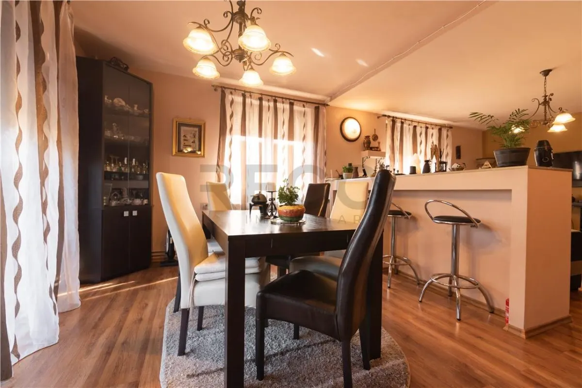 RECO Casa P+M cu 4 camere+living+loc de luat masa in Santion - foto 6