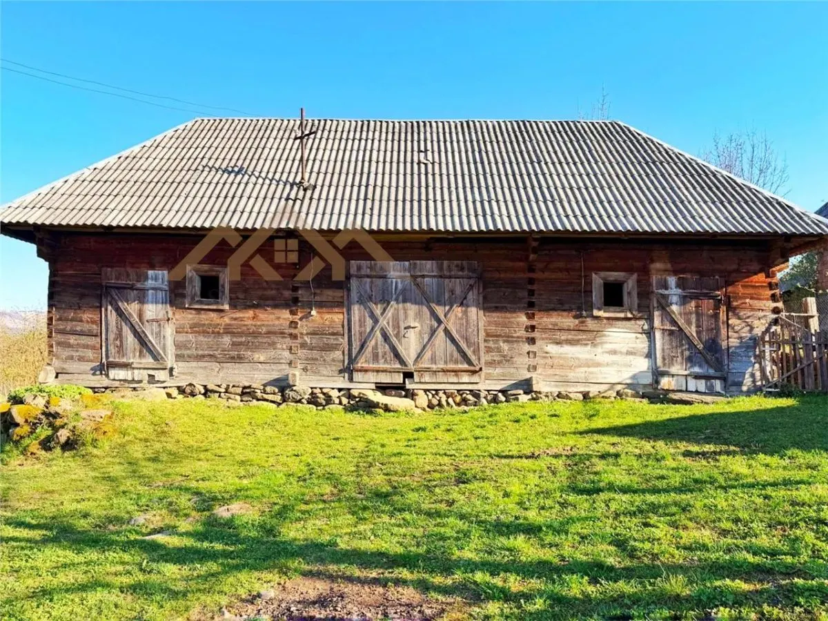 Gospodarie traditionala maramureseana pe 53 ari teren, sat Breb - foto 11