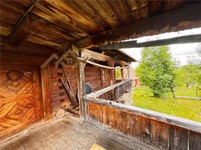 Gospodarie traditionala maramureseana pe 53 ari teren, sat Breb - foto 13