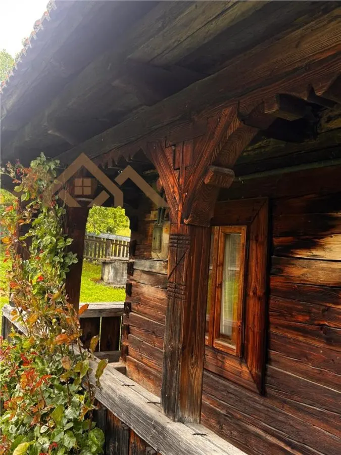 Gospodarie traditionala maramureseana pe 53 ari teren, sat Breb - foto 14