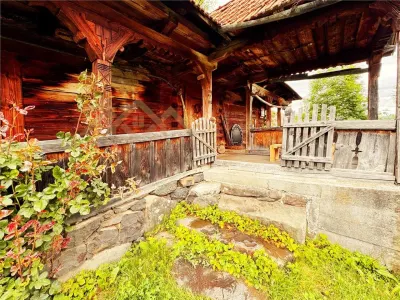 Gospodarie traditionala maramureseana pe 53 ari teren, sat Breb - foto 16