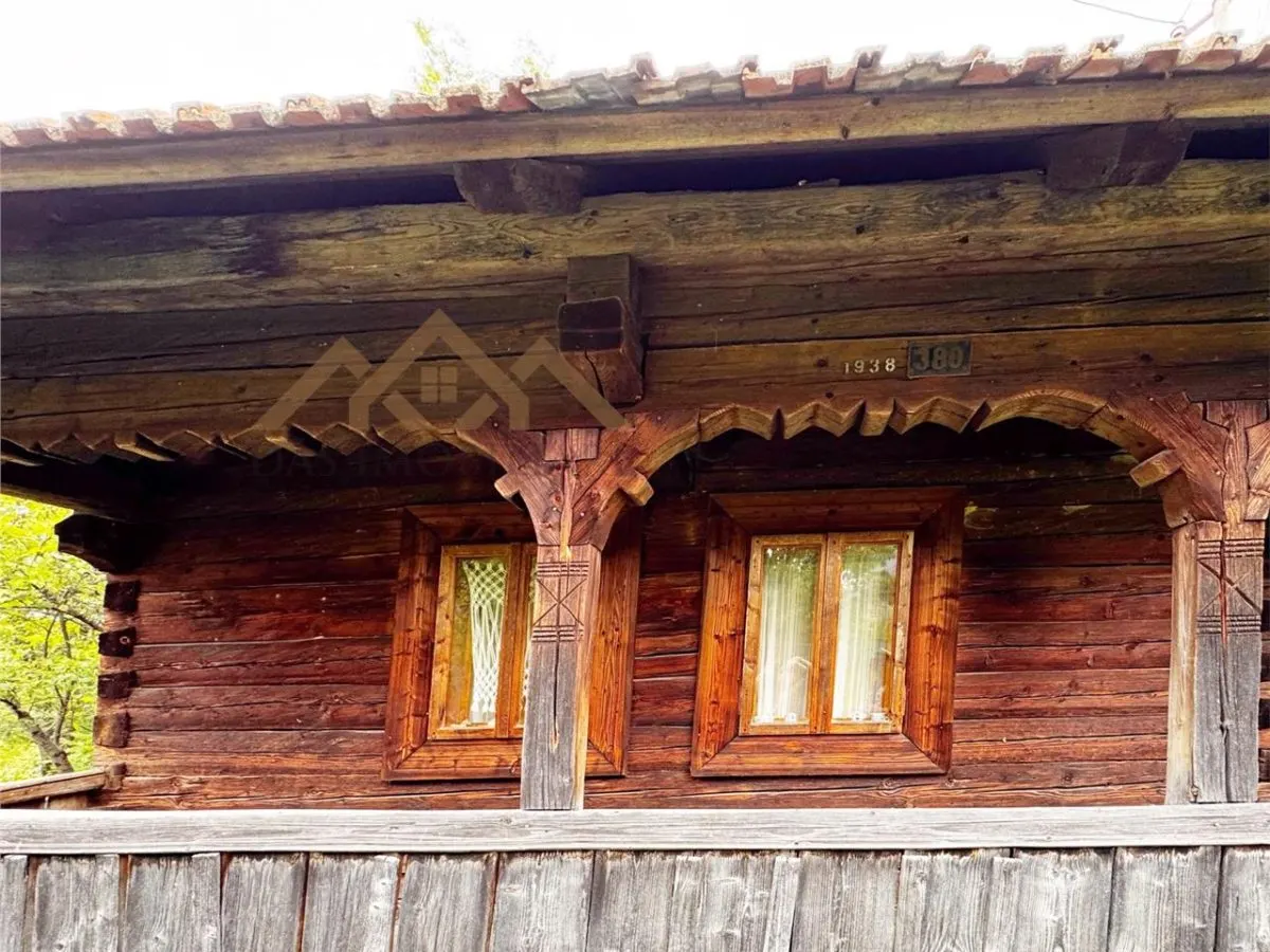 Gospodarie traditionala maramureseana pe 53 ari teren, sat Breb - foto 17