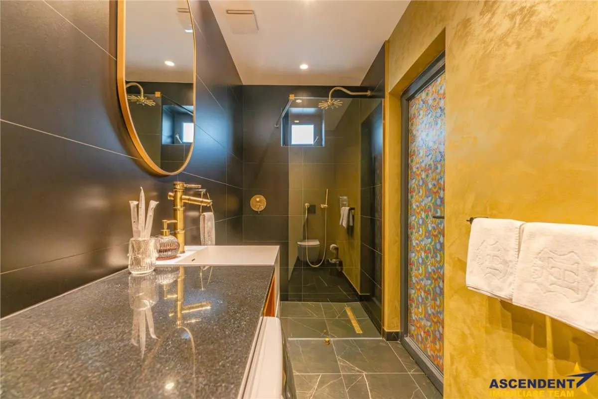FILM& 3D! Vila high tech, cu semineu, jacuzzi, terasa, 7 camere cu baie proprie, Central, Brasov - foto 13