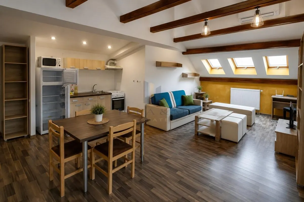 Apartament cu atmosfera aparte in Cetate - Str. Eugeniu de Savoya - Clădire renovata - foto 2