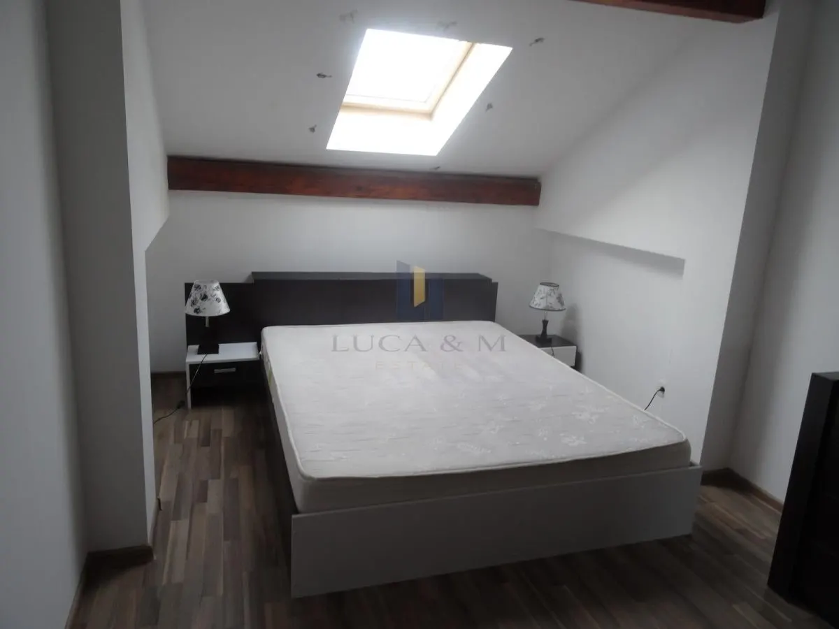 Apartament cu atmosfera aparte in Cetate - Str. Eugeniu de Savoya - Clădire renovata - foto 4