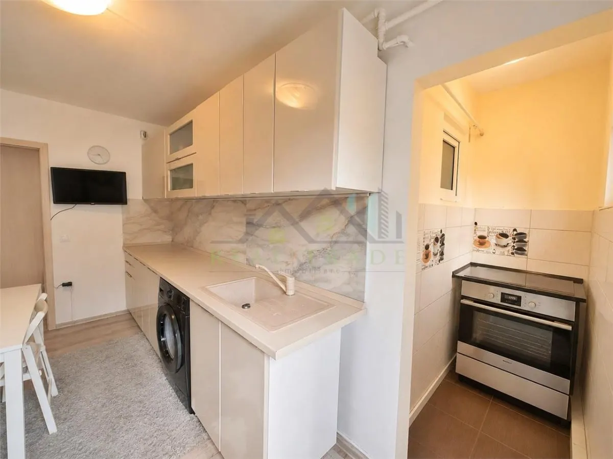 Apartament 2 camere decomandat etajul 2/4 Centru Civic- CEC - foto 4