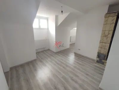 Vanzare apartament 2 camere, bloc mic, Polona - foto 3