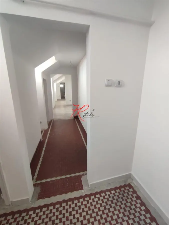 Vanzare apartament 2 camere, bloc mic, Polona - foto 7