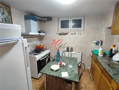 Inchiriere vila zona Stefan cel mare - Tunari - foto 13