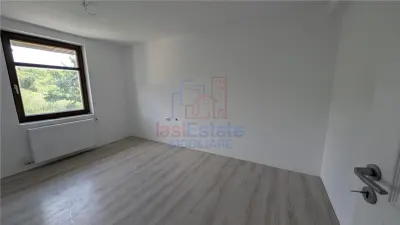 Vila triplex 4 camere si teren Barnova - foto 3