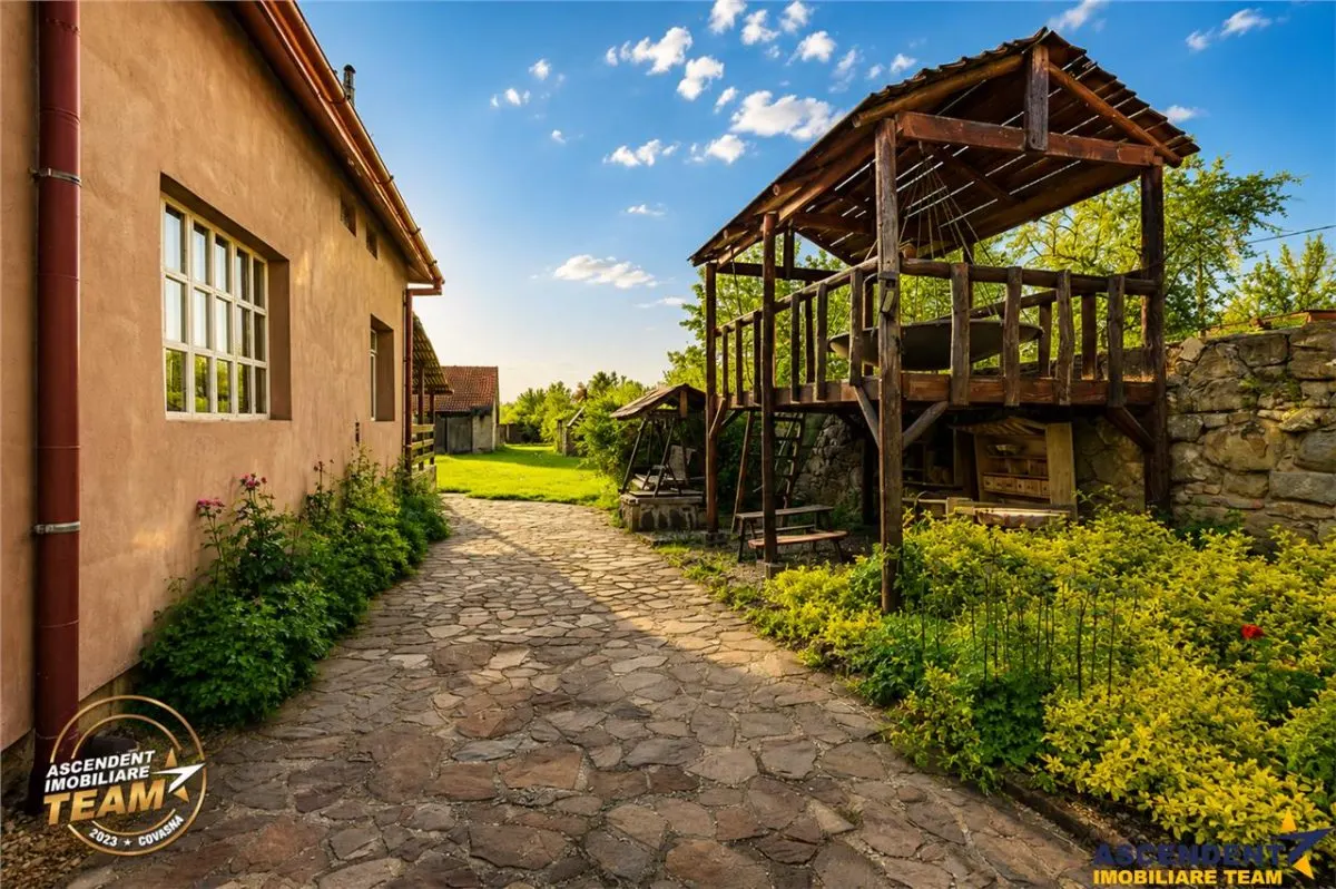 Casa familiala cu: teren 2.822 mp intravilan, sauna,  atelier, terasa, Central Capeni Baraolt - foto 20
