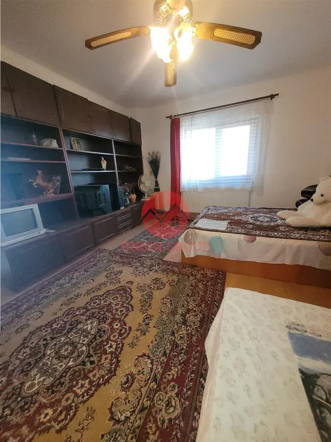 Constructie plus Teren Intravilan 2500 mp - Lazu - foto 2