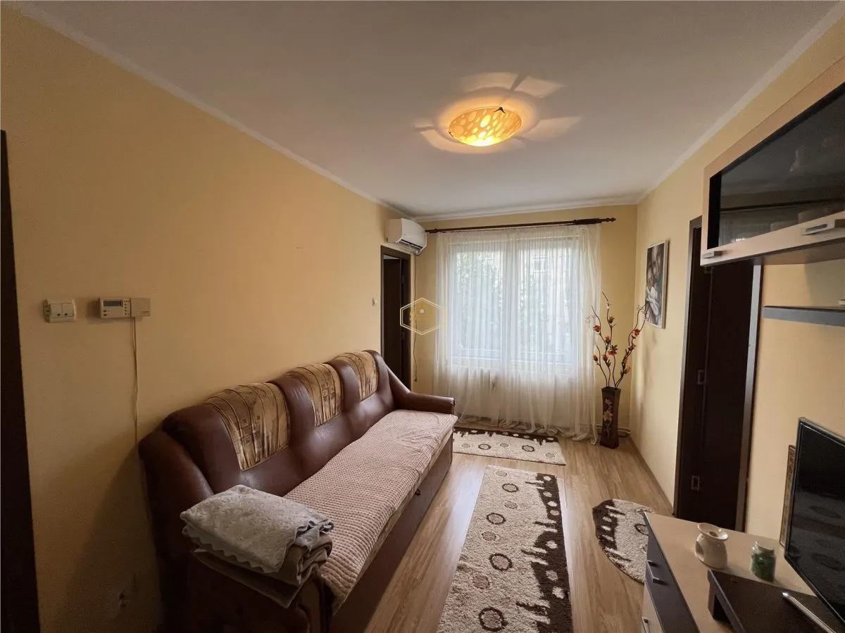 Apartament 3 Camere-Etaj 3-Mobilat si Utilat - foto 2