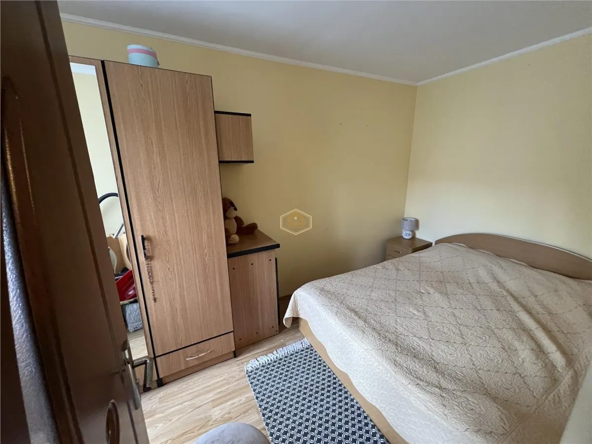 Apartament 3 Camere-Etaj 3-Mobilat si Utilat - foto 10