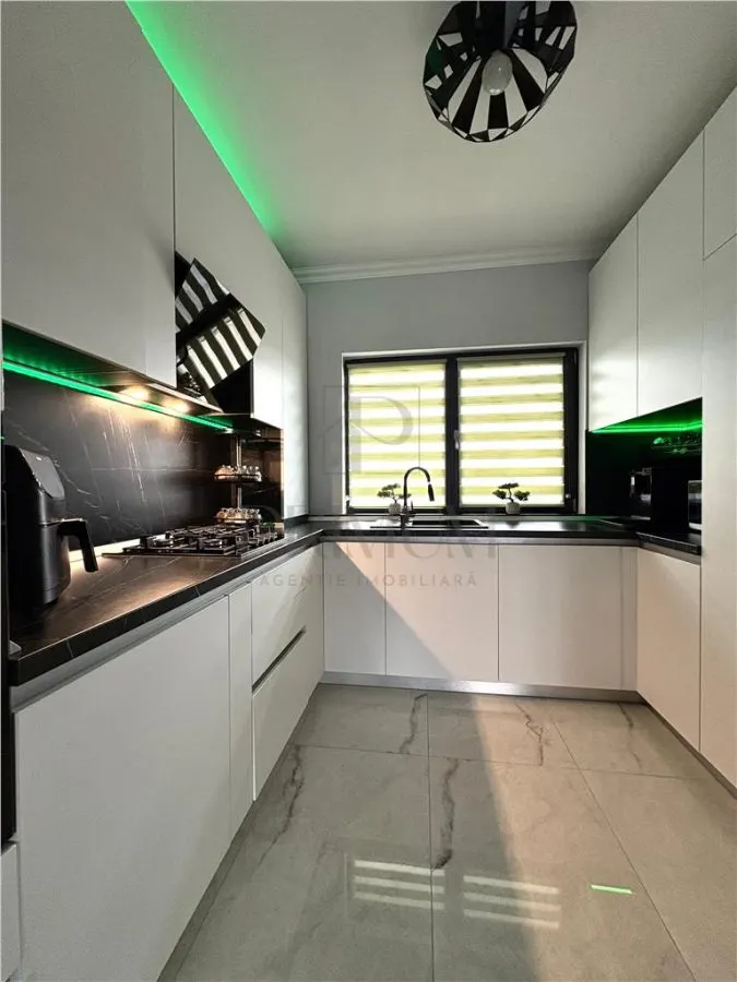 DUPLEX MODERN PE PARTER, GATA DE MUTAT, ZONA BUNA, TOATE UTILITATILE. - foto 12