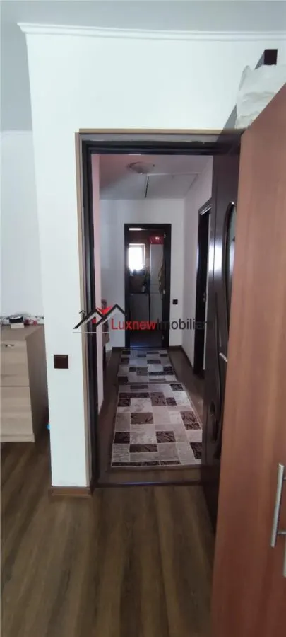 Comision 0%! Locul unde confortul devine acasa! Casa insiruita spatioasa zona Florilor! - foto 11