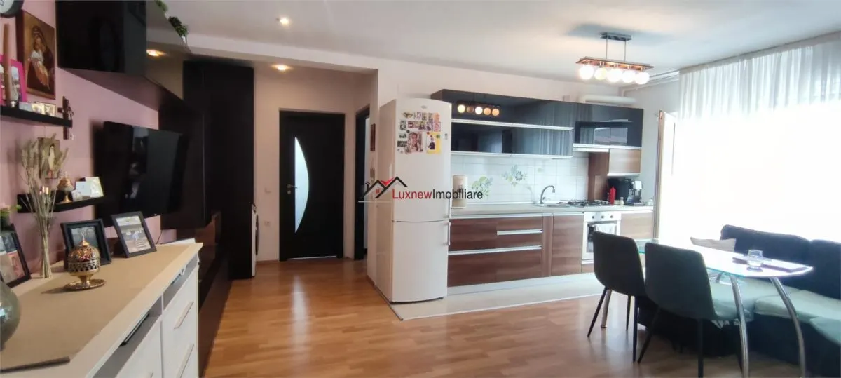 Apartament cu 2 camere, 58 mp plus balcon 8 mp, parcare cu Cf. Zona Eroilor. Posibilitate de recompartimentare! - foto 1