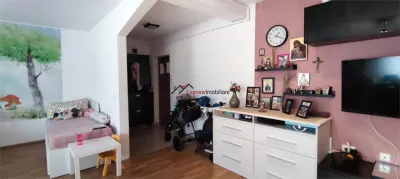 Apartament cu 2 camere, 58 mp plus balcon 8 mp, parcare cu Cf. Zona Eroilor. Posibilitate de recompartimentare! - foto 4