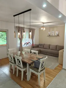 Liniste, padure si confort. Apartament cu 3 camere, 2 balcoane in Floresti! - Floresti