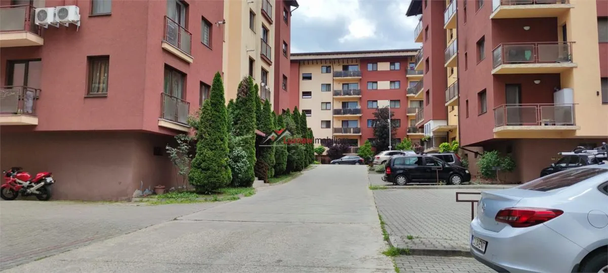 Apartament cu 3 camere, 51 mp plus balcon 6 mp etaj intermediar, zona Stejarului! - foto 2