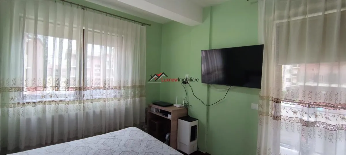 Apartament cu 3 camere, 51 mp plus balcon 6 mp etaj intermediar, zona Stejarului! - foto 11