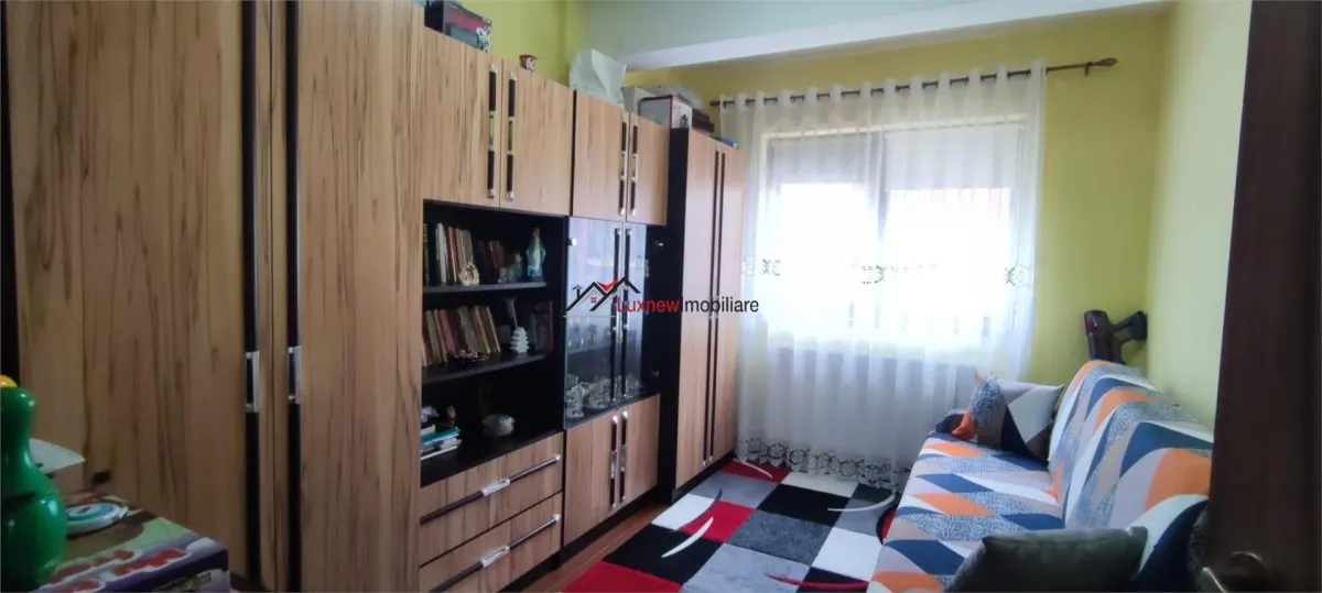 Apartament cu 3 camere, 51 mp plus balcon 6 mp etaj intermediar, zona Stejarului! - foto 13