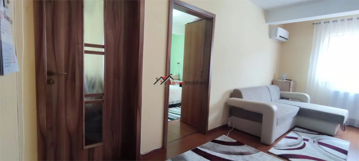 Apartament cu 3 camere, 51 mp plus balcon 6 mp etaj intermediar, zona Stejarului! - foto 4
