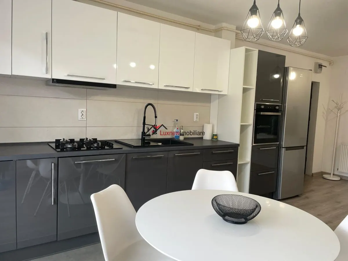 Apartament mobilat si utilat cu 2 camere la cheie in Floresti. - foto 4