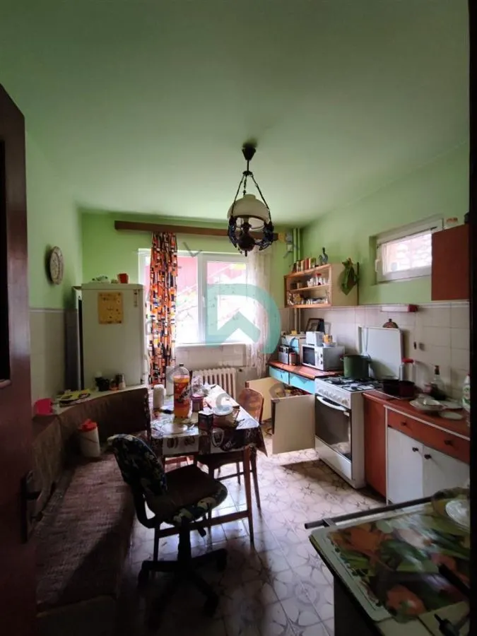 Casa singur in curte, zona  Brasovului Vechi - foto 12