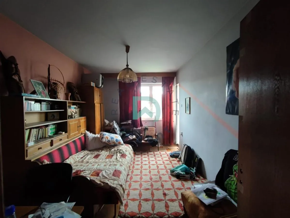 Casa singur in curte, zona  Brasovului Vechi - foto 20