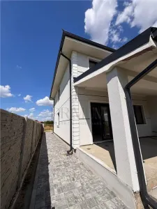 Moșnița Nouă | Duplex premium P+E | 130 mp utili | 4 camere | 350 mp teren - foto 2