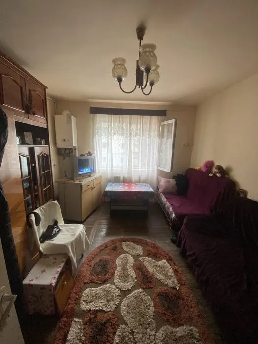 Camera de camin cu baie zona Bartolomeu,34500 Euro - foto 1