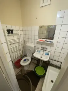 Camera de camin cu baie zona Bartolomeu,34500 Euro - foto 3