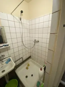 Camera de camin cu baie zona Bartolomeu,34500 Euro - foto 4
