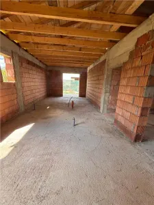 Casa nefinalizata de vanzare in Stupini - foto 10