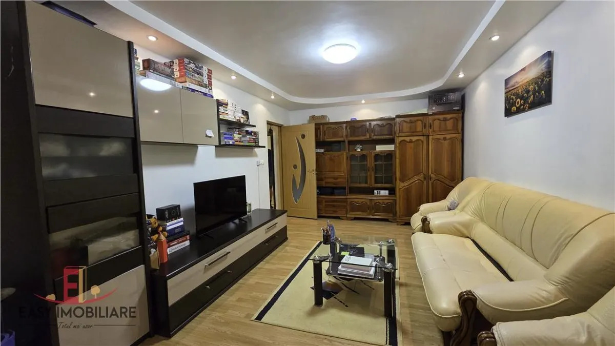 Apartament 2 camere, et 1, George Cosbuc, UMFST, 22 Decembrie - foto 1